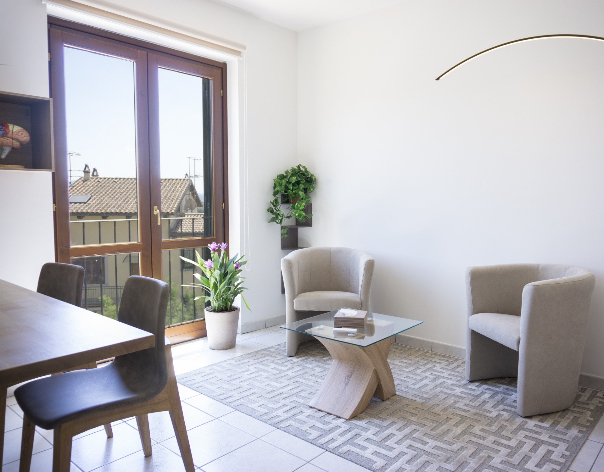 Studio professionale arredato di Studio Rea, coworking sanitario ad Amelia